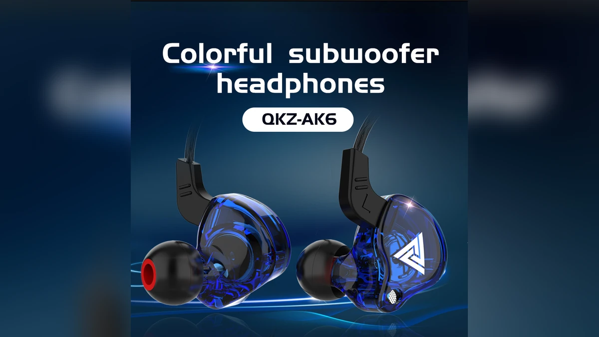 Visão detalhada do fone intra-auricular QKZ AK6 na cor azul destacando a câmara de ressonância e acabamento translúcido